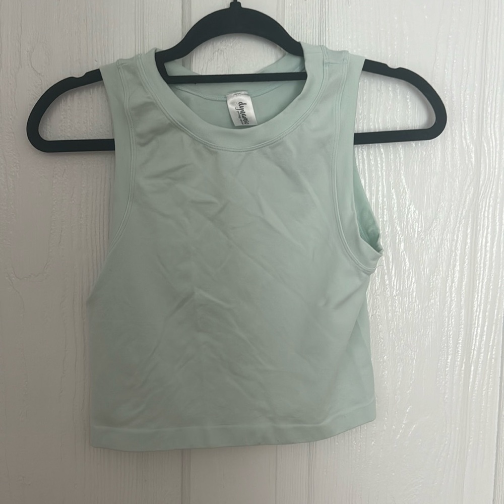 Dynamic Seamless Apparel Blue Cropped Tank Top
